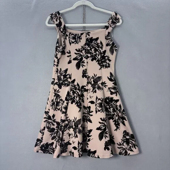 Y2K Teeze Me Tan Dress With Flocked Black Floral Pattern SZ 7 Fit & Flare,Flirty - Picture 3 of 9
